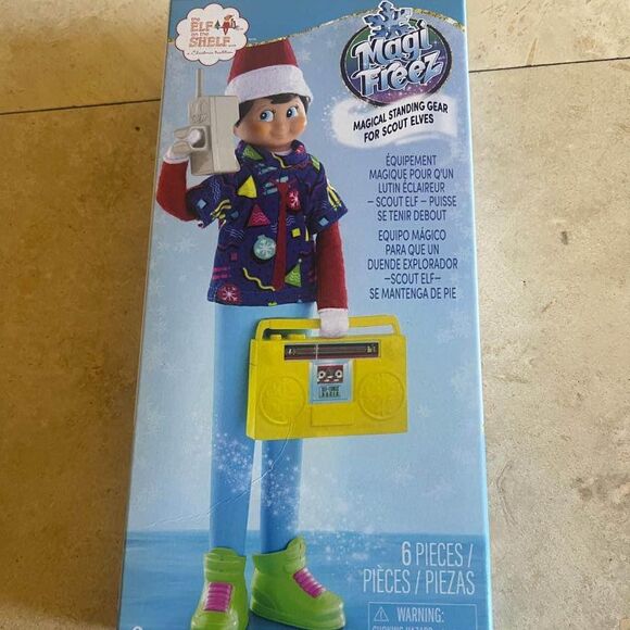 The Elf on the Shelf MagiFreez® Retro Rad 80's Accessories- - Picture 3 of 3